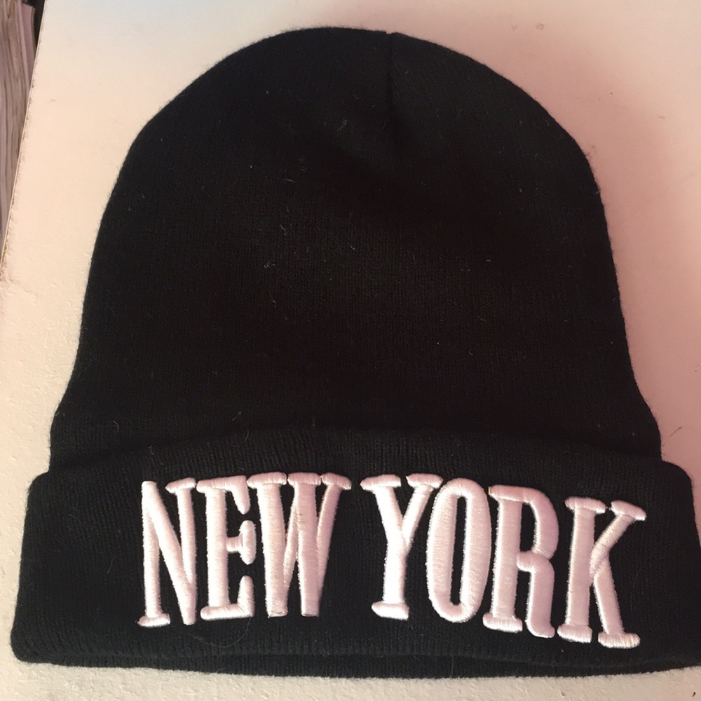 A New York beanie